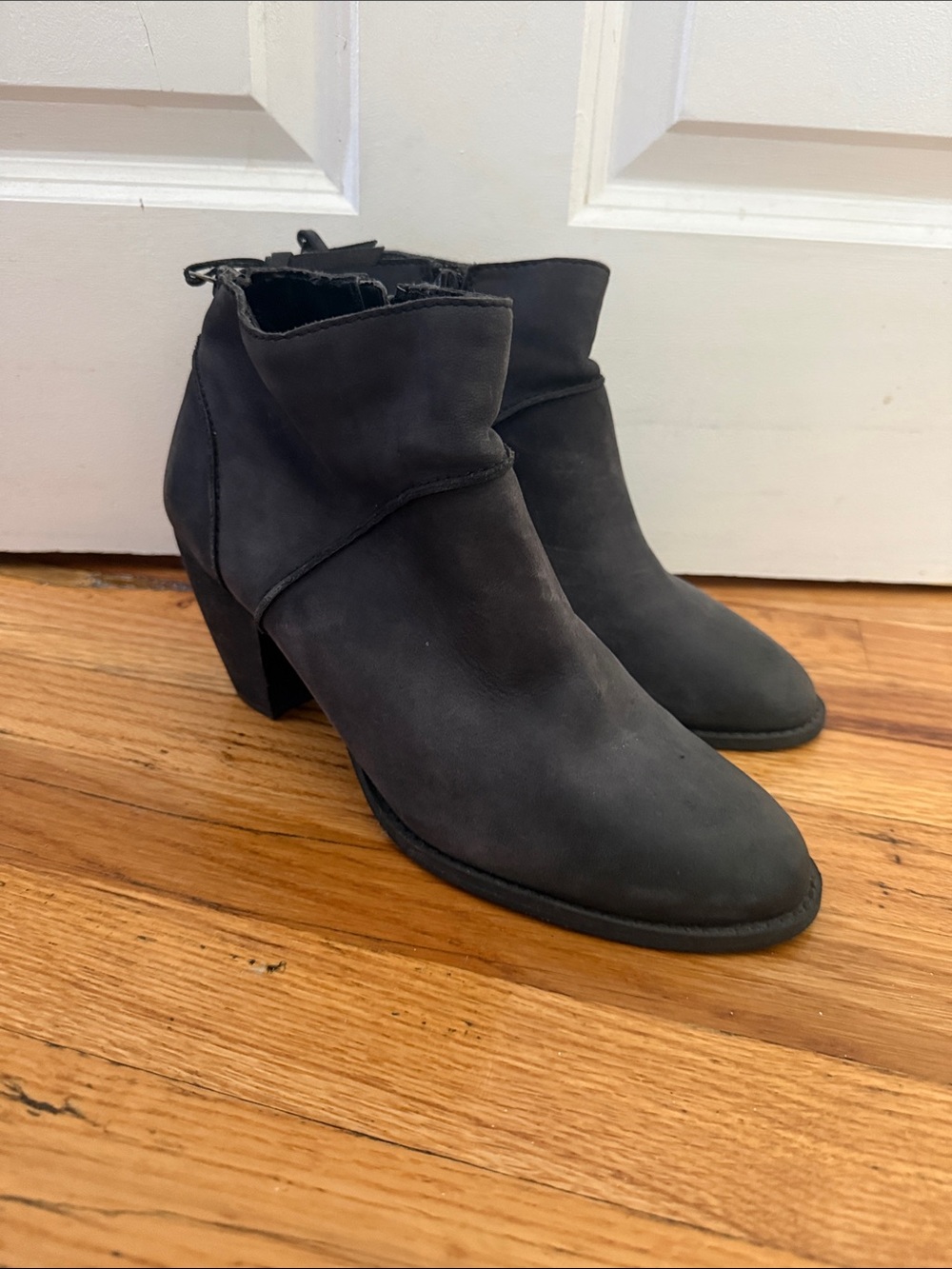 Tesori Black Suede Ankle Booties – Women’s Size 11W – Block Heel